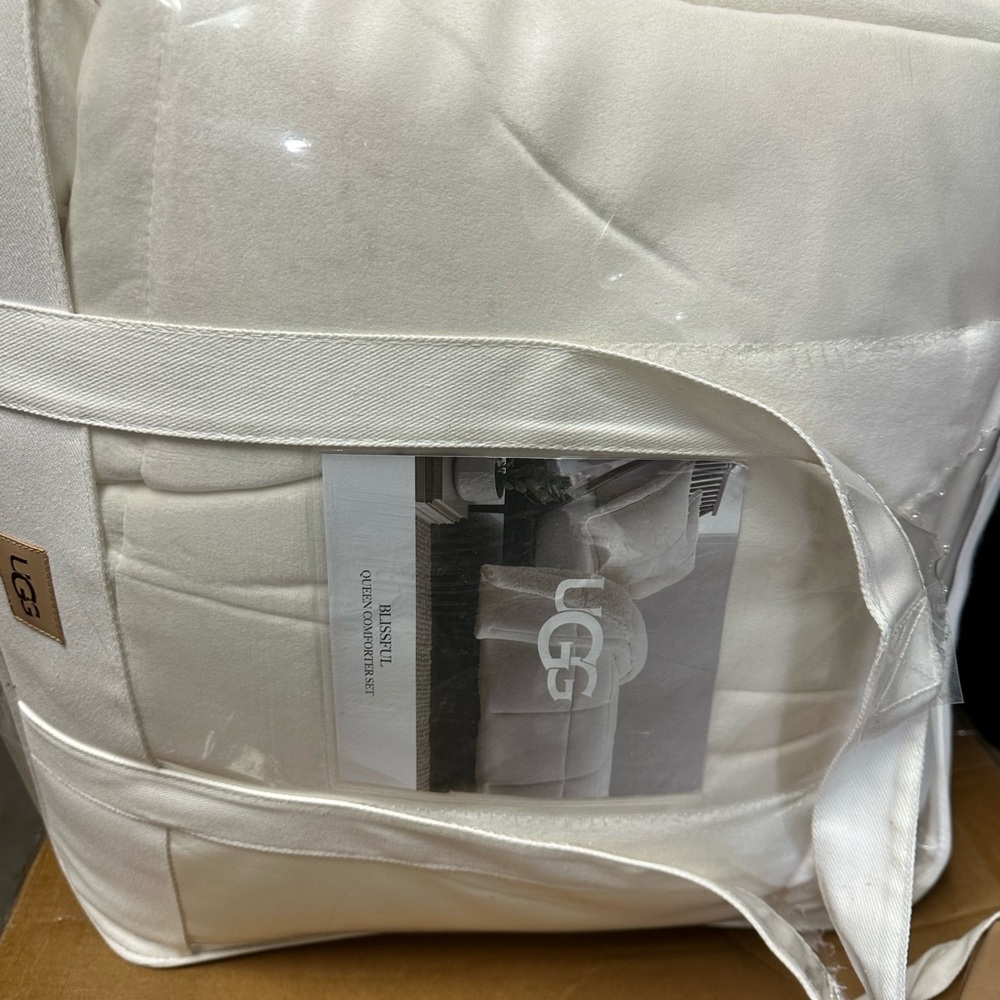 Ugg brand cozy comforter